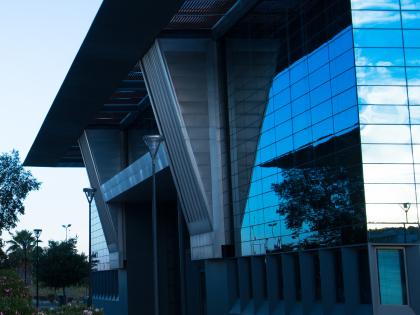 Contact - W. P. Carey Header